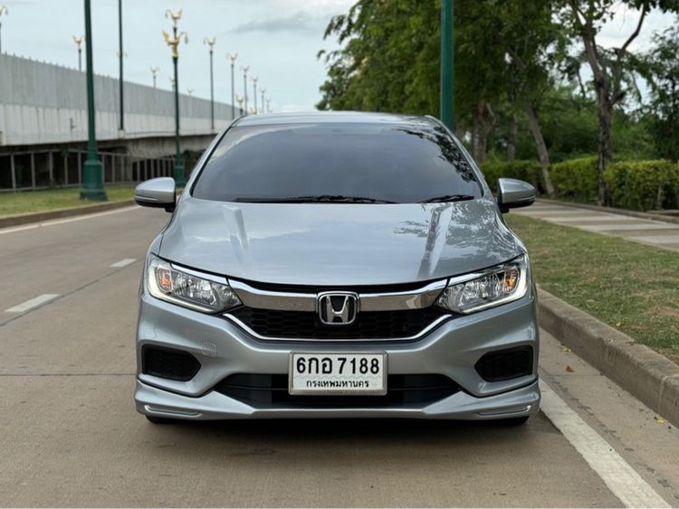 Honda City 2017 1.5 V Sedan เบนซิน ไม่ติดแก๊ส เกียร์อัตโนมัติ บรอนซ์เงิน รูปที่ 2