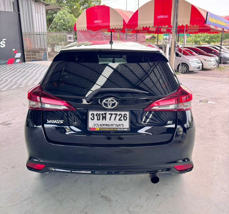 Toyota Yaris 2019 1.2 E Sedan เบนซิน ไม่ติดแก๊ส เกียร์อัตโนมัติ ดำ รูปที่ 4