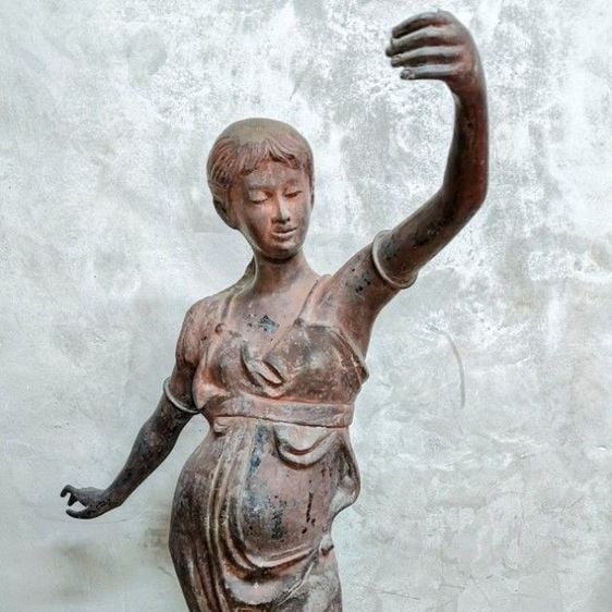 อื่นๆ รูปปั้นโรมันสาวเต้นบัลเลต์