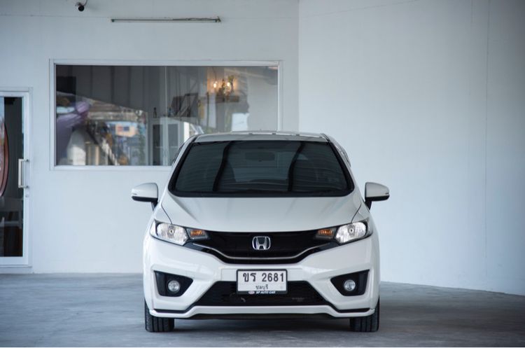 Honda Jazz 2014 1.5 SV Plus i-VTEC Sedan เบนซิน ไม่ติดแก๊ส เกียร์อัตโนมัติ ขาว รูปที่ 4