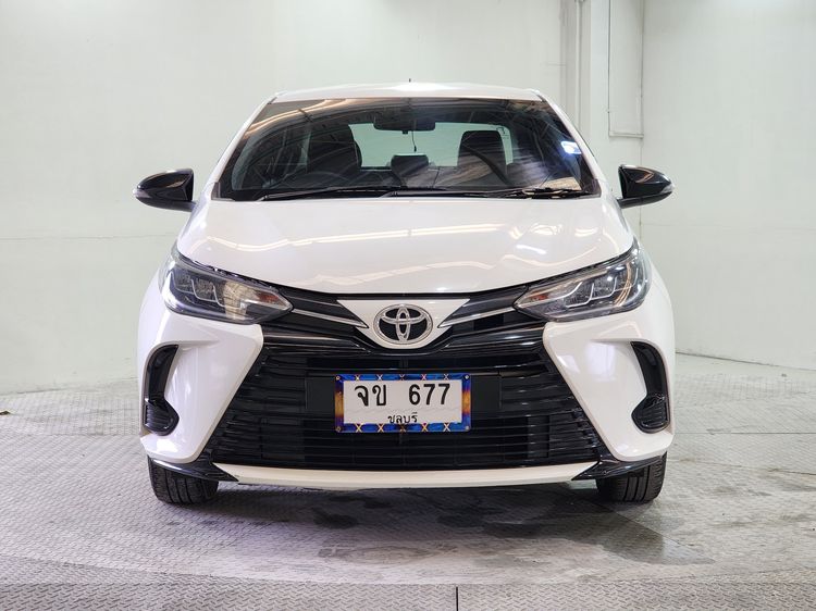 Toyota Yaris ATIV 2020 1.2 Sport Sedan เบนซิน เกียร์อัตโนมัติ ขาว รูปที่ 2