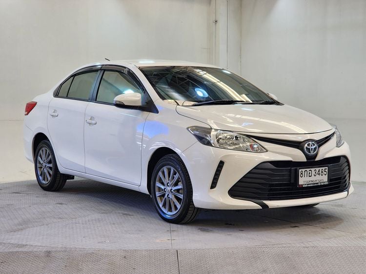 Toyota Vios 2019 1.5 Entry Sedan เบนซิน เกียร์อัตโนมัติ ขาว