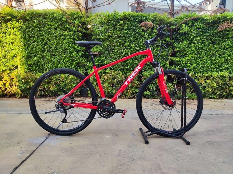 จักรยาน TREK Hybrid รุ่น 8.4 DS สีแดง ไซส์ 19