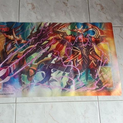 แผ่นรองเล่นการ์ดแวนการ์ด รูปที่ 2