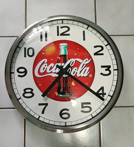 โลหะ เงิน นาฬิกาแขวนผนัง  Coca - Cola
