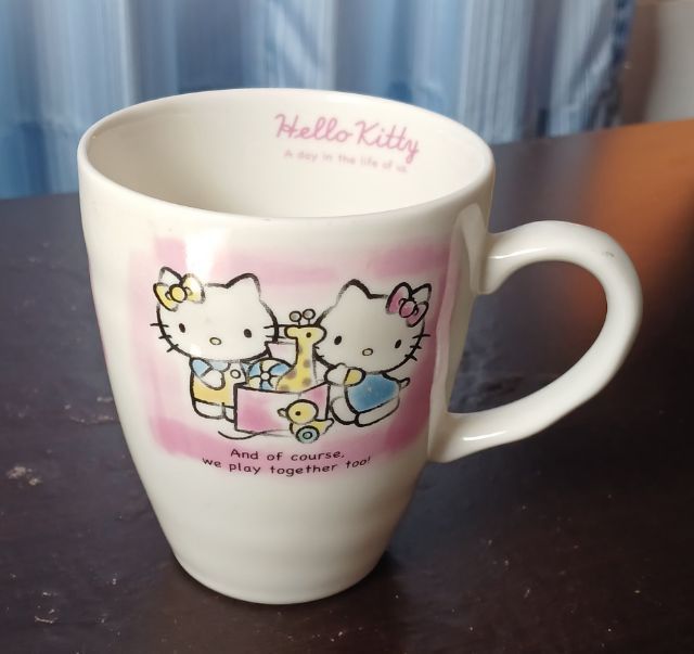 แก้ว Hello Kitty
