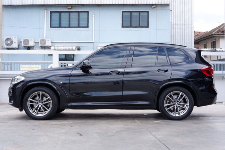 BMW X3 2020 2.0 xDrive30e M Sport 4WD Utility-car ไฮบริด ไม่ติดแก๊ส เกียร์อัตโนมัติ ดำ รูปที่ 4
