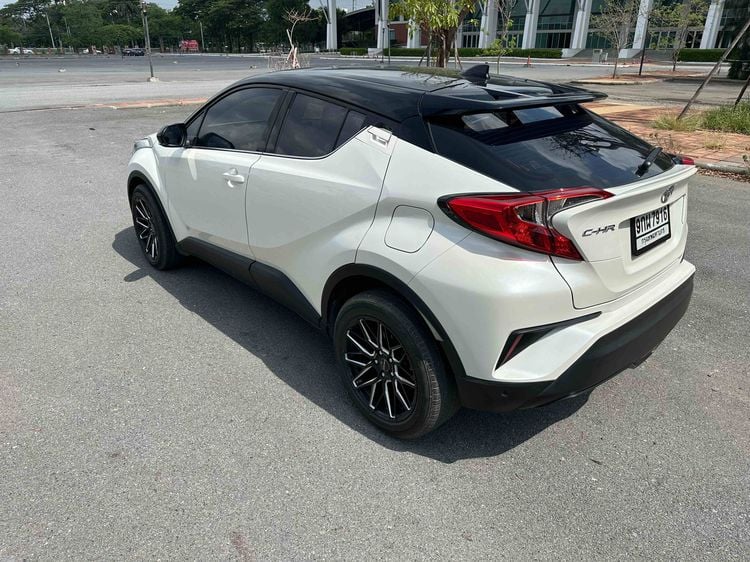 Toyota C-HR 2020 1.8 Mid Sedan เบนซิน ไม่ติดแก๊ส เกียร์อัตโนมัติ ขาว รูปที่ 4