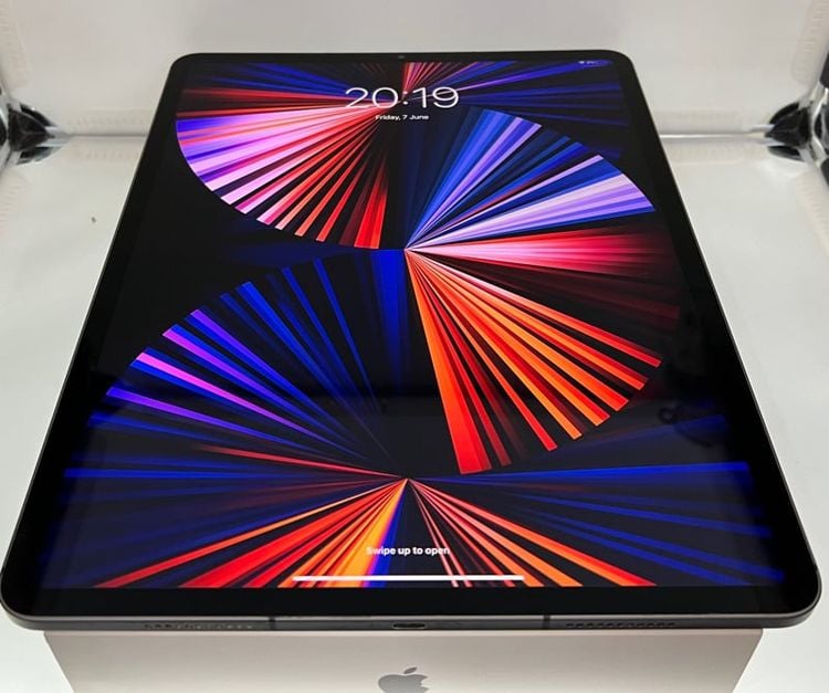 Apple 128 GB iPad Pro 12.9 เจน5 m1 ใส่ซิมได้ 128gb ศูนย์ไทย th สภาพสวย ใช่งานน้อย จอแท้ แบตแท้ รีเซ็ตได้ ไม่ติดไอคราว อุปกรณ์ครบ 