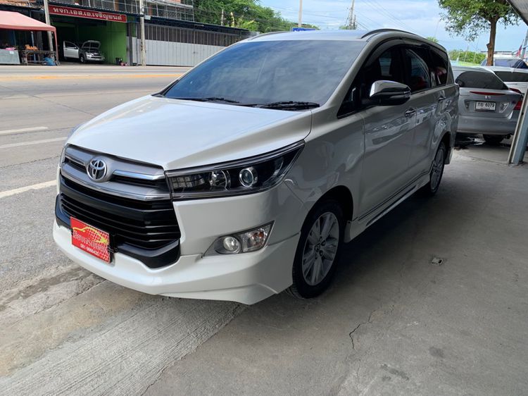 Toyota Innova 2018 2.8 Crysta V Van ดีเซล ไม่ติดแก๊ส เกียร์อัตโนมัติ ขาว รูปที่ 3