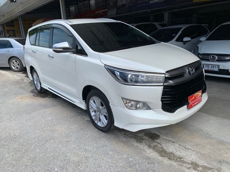 Toyota Innova 2018 2.8 Crysta V Van ดีเซล ไม่ติดแก๊ส เกียร์อัตโนมัติ ขาว รูปที่ 1