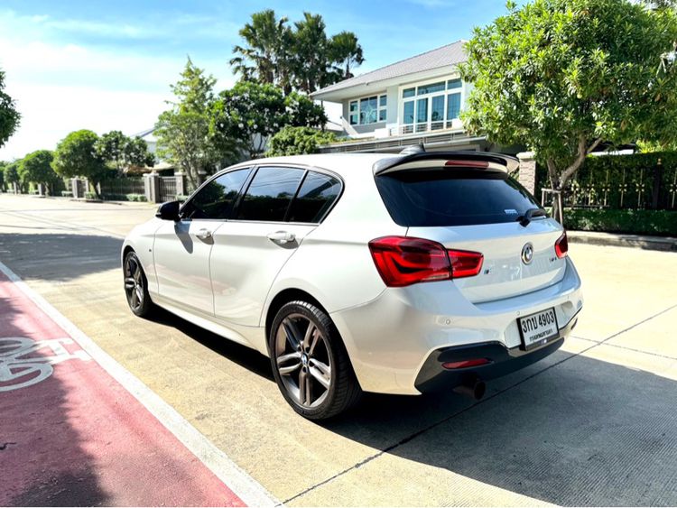 BMW Series 1 2016 118i Sedan เบนซิน ไม่ติดแก๊ส เกียร์อัตโนมัติ ขาว รูปที่ 4