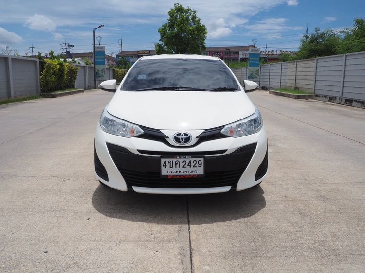 Toyota Yaris ATIV 2018 1.2 E Sedan เบนซิน ไม่ติดแก๊ส เกียร์อัตโนมัติ ขาว รูปที่ 3