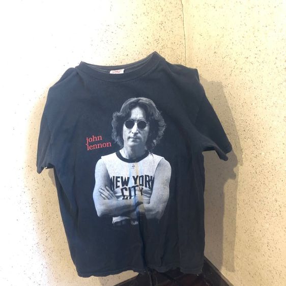 เสื้อ John Lennon รูปที่ 1