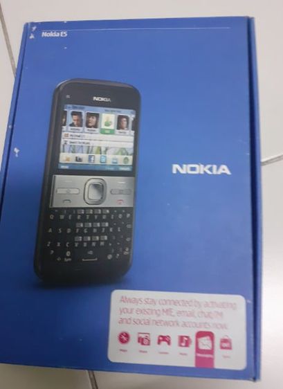 น้อยกว่า 8 GB Nokia E5 สำหรับสะสม พร้อมกล่อง 