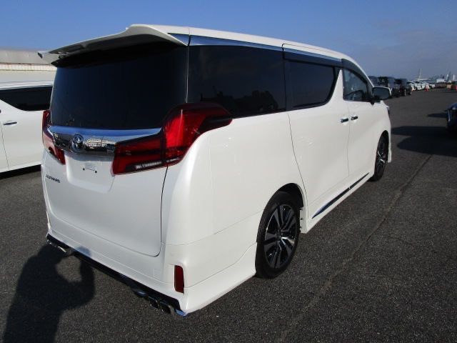 Toyota Alphard 2024 2.5 SC Van เบนซิน เกียร์อัตโนมัติ ขาว รูปที่ 2