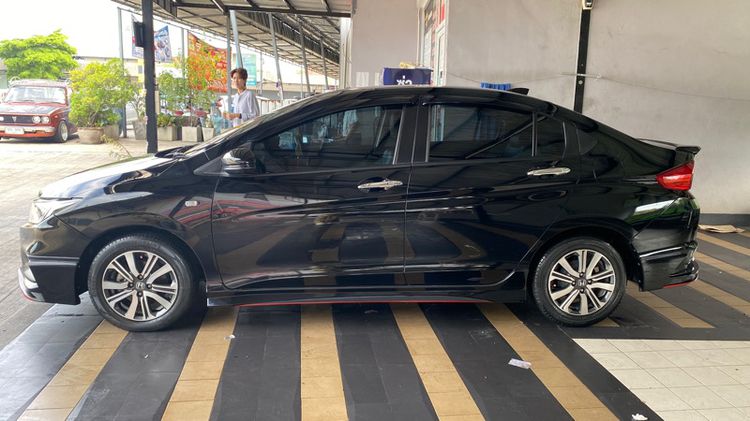 Honda City 2018 1.5 V Plus i-VTEC Sedan เบนซิน ไม่ติดแก๊ส เกียร์อัตโนมัติ ดำ รูปที่ 2