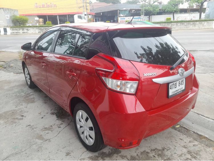 Toyota Yaris 2015 1.2 E Sedan เบนซิน ไม่ติดแก๊ส เกียร์อัตโนมัติ แดง รูปที่ 3