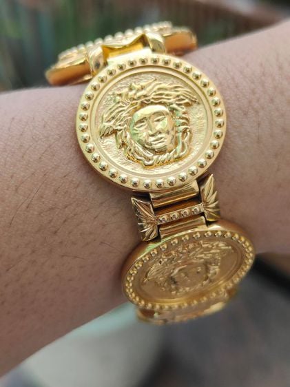 VINTAGE GIANNI VERSACE Signature MEDUSA Bracelet Watch Gold G10 Unisex 