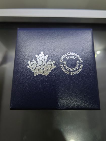 เหรียญที่ระลึกเฉลิมพระเกียรติ พระชนมพรรษา 88 พรรษา รัชกาลที่9 เนื้อเงินขัดเงาเคลือบทองคำแท้บางส่วน พร้อมกล่องเดิม อุปกรณ์ครบ รูปที่ 7