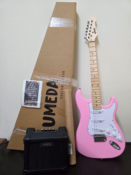 ขาย Umeda กีตาร์ไฟฟ้า Stratocaster รุ่น ST-10 IIM คอขาว Maple พร้อม แอมป์กีตาร์ไฟฟ้า รุ่น AG09G