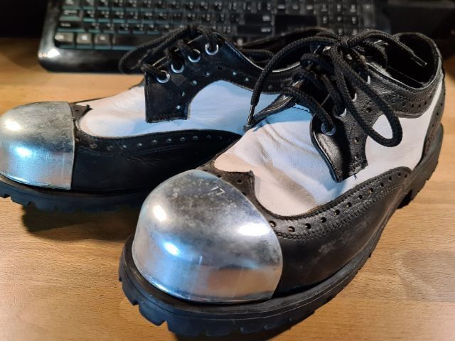 อื่นๆ รองเท้าหนังทั่วไป หนังสังเคราะห์ UK 9 | EU 43 1/3 | US 9.5 ดำ รองเท้า Underground ลายฉลุหัวเหล็ก สุดคลาสสิค Made in England ไซส์ 43