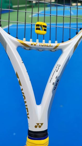 อื่นๆ ไม้เทนนิส Yonex Ezone 100L Limited Edition Naomi Osaka Tennis Racket  06EZ3NOYX  กริปแห้ง ไม่มีแตกร้าว ตาไก่สภาพดี
