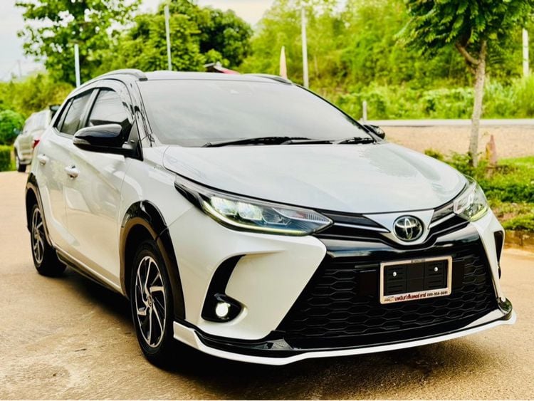 Toyota Yaris 2020 1.2 Sport Premium X Sedan เบนซิน ไม่ติดแก๊ส เกียร์อัตโนมัติ ขาว รูปที่ 3