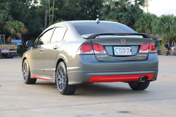 Honda Civic 2006 1.8 S i-VTEC Sedan เบนซิน ไม่ติดแก๊ส เกียร์อัตโนมัติ เทา รูปที่ 4