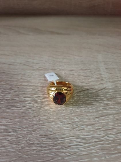 แหวนทอง24k หัวพลอยสีแดงโกเมน สวยมากให้ไว