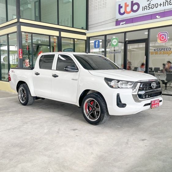 Toyota Hilux Revo 2021 2.4 Entry Pickup ดีเซล ไม่ติดแก๊ส เกียร์ธรรมดา ขาว