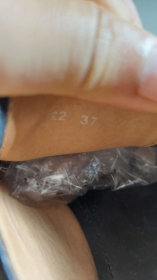 รองเท้าคัตชู Prada แท้ ไซส์ 37 รูปที่ 4