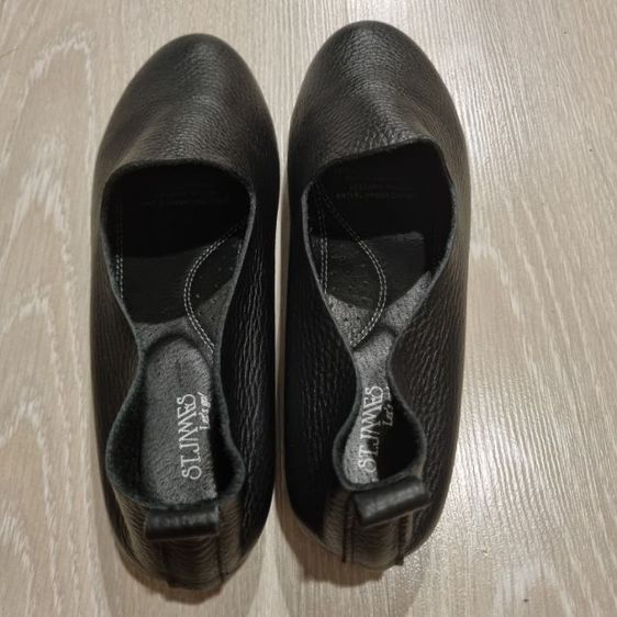 อื่นๆ รองเท้าส้นแบน หนังแท้ UK 5 | EU 38 | US 6.5 รองเท้ามือสองคุณผู้หญิง ยี่ห้อ ST James หนังสีดำ สภาพดี ใช้งานน้อยค่ะ