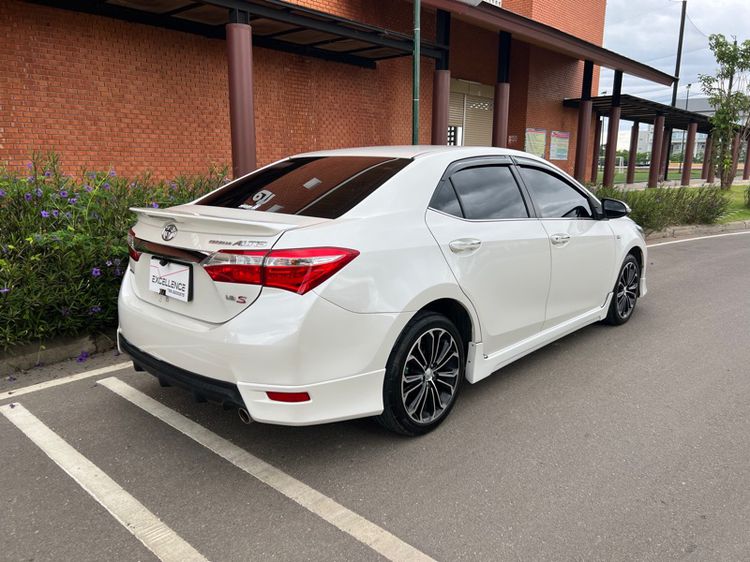 Toyota Altis 2015 1.8 S Sedan เบนซิน ไม่ติดแก๊ส เกียร์อัตโนมัติ ขาว รูปที่ 2