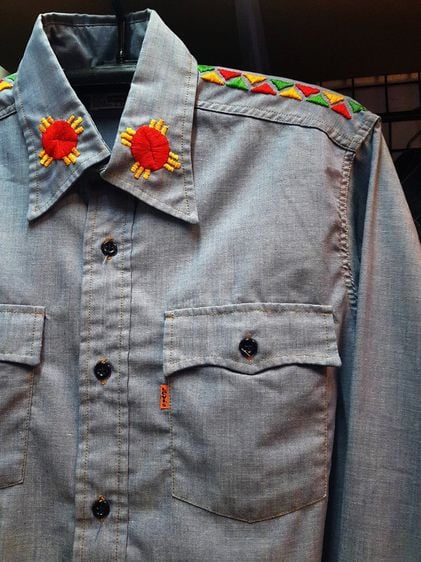 Vintage Levis Chambray Western Shirt Blue 70s Orange Tab USA Hand Embroidered Art  Made in Usa. large size 