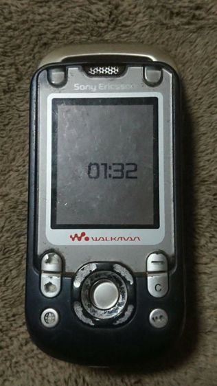 น้อยกว่า 8 GB อ่านก่อน​ Sony​ Ericsson​ W550i​ ใช้งาน​ได้​ปกติ​