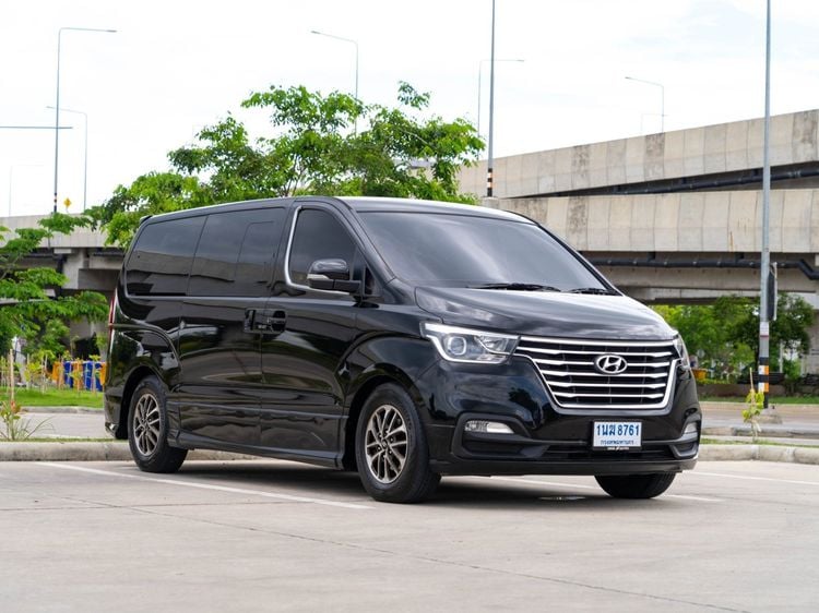Hyundai H-1  2019 2.5 Elite Plus Utility-car ดีเซล เกียร์อัตโนมัติ ดำ รูปที่ 1