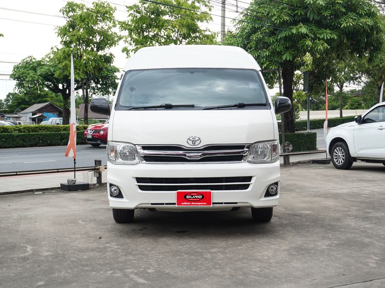 Toyota Commuter 2013 2.5 Van ดีเซล ไม่ติดแก๊ส เกียร์ธรรมดา ขาว รูปที่ 2