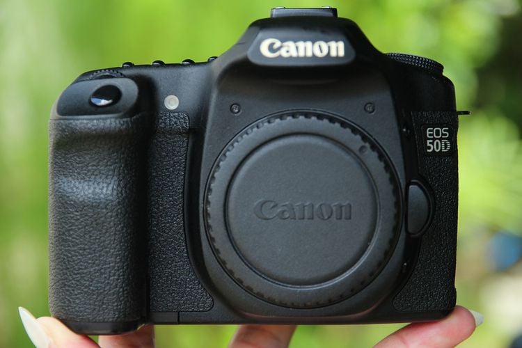 กล้อง DSLR ไม่กันน้ำ Body Canon EOS 50D พร้อม Grip Canon แท้
