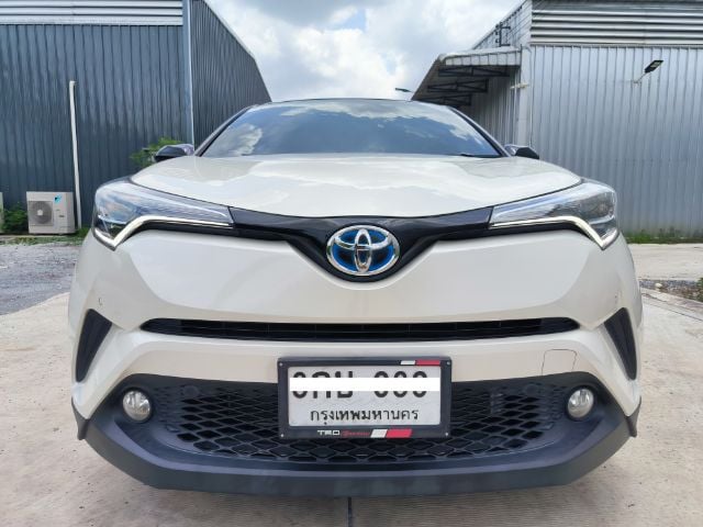 Toyota C-HR 2019 1.8 HV Mid Utility-car ไฮบริด เกียร์อัตโนมัติ ขาว รูปที่ 1