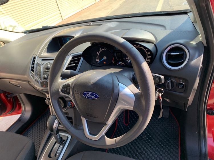 Ford Fiesta 2016 1.5 Sport Sedan เบนซิน ไม่ติดแก๊ส เกียร์อัตโนมัติ แดง รูปที่ 4