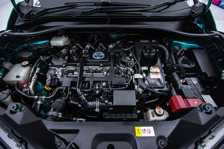 Toyota C-HR 2018 1.8 Hybrid Hi Utility-car ไฮบริด ไม่ติดแก๊ส เกียร์อัตโนมัติ เขียว รูปที่ 4