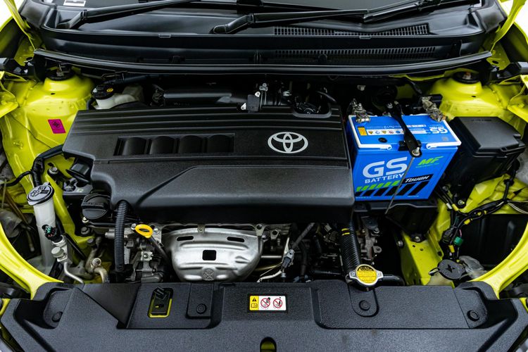 Toyota Yaris 2018 1.2 E Sedan เบนซิน ไม่ติดแก๊ส เกียร์อัตโนมัติ เขียว รูปที่ 4