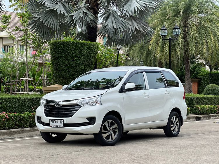Toyota Avanza 2018 1.5 E Utility-car เบนซิน เกียร์อัตโนมัติ ขาว