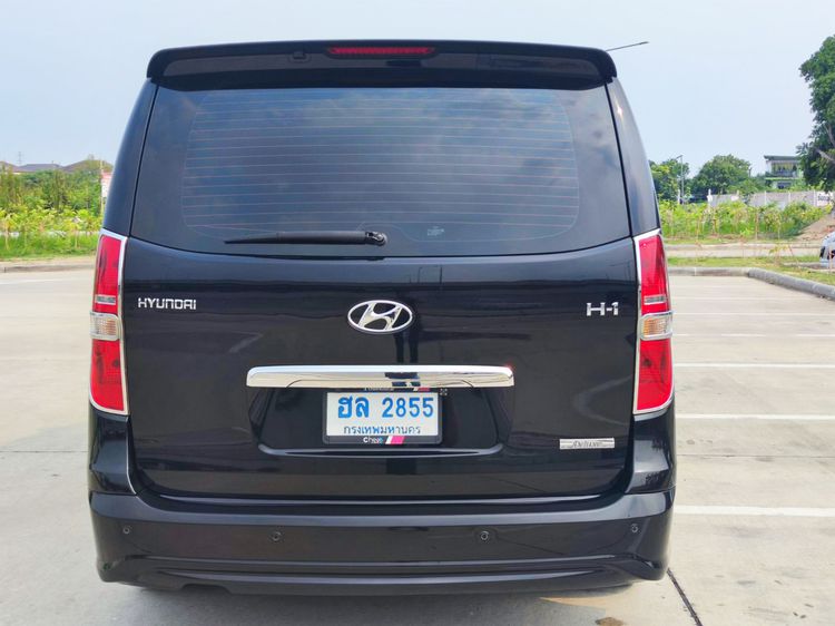 Hyundai H-1  2015 2.5 Deluxe Van ดีเซล เกียร์อัตโนมัติ ดำ รูปที่ 4
