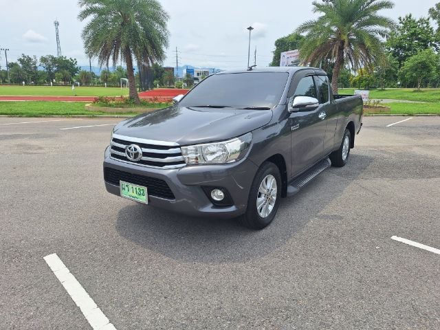 Toyota Hilux Revo 2015 2.4 E Pickup ดีเซล ไม่ติดแก๊ส เกียร์ธรรมดา เทา
