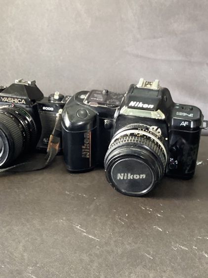 Nikon กล้องฟิล์มสองตัวใช้งานได้พร้อมเลน
