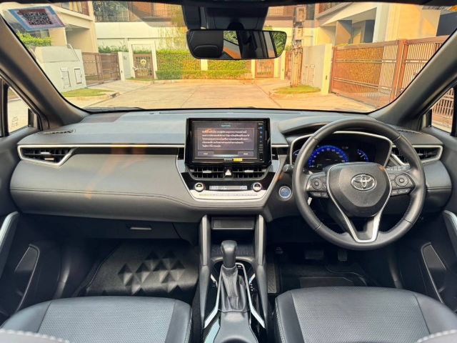 Toyota Corolla Cross 2020 1.8 Hybrid Premium Safety Utility-car ไฮบริด ไม่ติดแก๊ส เกียร์อัตโนมัติ บรอนซ์เงิน รูปที่ 3