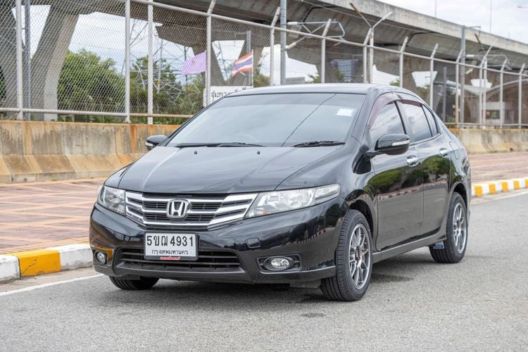 Honda City 2013 1.5 Sv i-VTEC Sedan เบนซิน ไม่ติดแก๊ส เกียร์อัตโนมัติ ดำ
