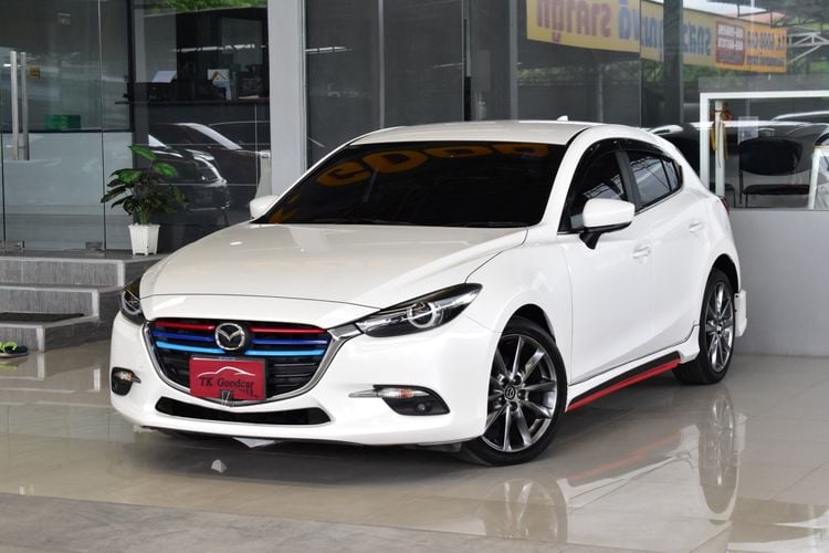 Mazda Mazda3 2018 2.0 S Sports Sedan เบนซิน ไม่ติดแก๊ส เกียร์อัตโนมัติ ขาว